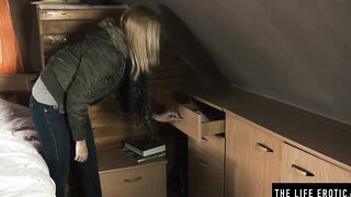 Daring blonde sluts breaks inside a stranger's house to masturbate
