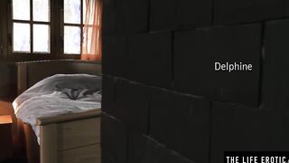 Daring blonde sluts breaks inside a stranger's house to masturbate