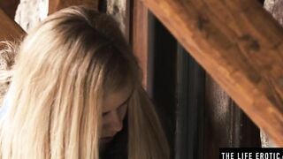 Daring blonde sluts breaks inside a stranger's house to masturbate