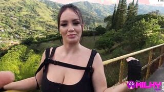 Kourtney Love - Babe big titted cosplayer is alone into the street and it is the exact moment to pay a whim to fucked her crazy sexy vagina