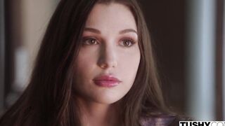 TUSHY Anal-dig Lily shows off her skillz inside an interview