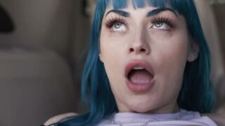 Busty MILF Dee Williams Deepthroats Shemale Zariah Aura's Cock in Public Car Trunk