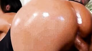 Lela Star Gets Hard Anal Fisting From Tattooed Masseur On Table