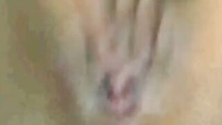 Amateur Webcam Girl Squirting Creamy Fluids on Camera