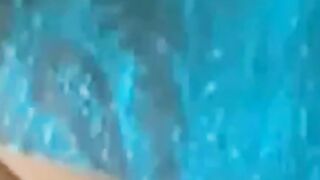 Arab GF Flashes Webcam to BF