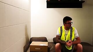Tattooed Delivery Guy Roughly Fucks Hot Blonde Teen Roommate