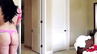 Jaclyn Taylor Deepthroats Chad White's Fat Dick in Bedroom Mirror
