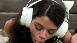 Harley Haze Sucks Stepbro's Big Cock While Wearing Headphones