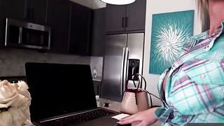 Blonde mom inside Cowboy Hat Blows Penis While gf Watches
