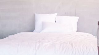 Aria Taylor Gets naked White Dress for babe Amateur Anal Pounded on Bed
