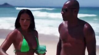 Amateur Beach women Blows Stranger's Big bbcs Dick And Swallows Cum