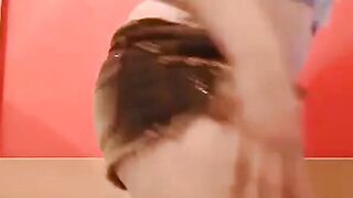 Sexy Dance Cam Girl With a Big Ass