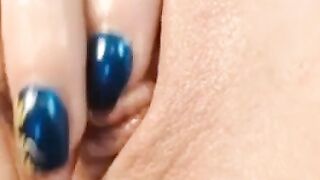 Super Lips: Amateur Medical Webcam Close-Up