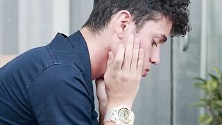 Huge Butt Psychologist Deepthroats Young Patient During Sex Therapy
