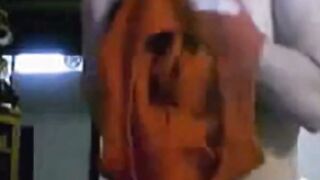 Amateur Webcam MILF Bares Big Tits & Teases Fans With Tit Play