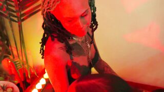 LABELLADX - Red passions with WetKittyCity