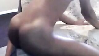 Ebony Amateur Humping Couch to Get That O