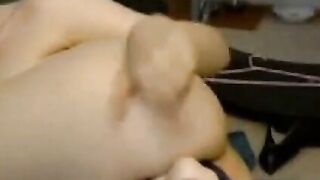 Amateur Webcam Girl Fingers Her Wet Pussy Solo