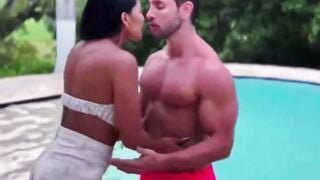 Amateur 18yo Deepthroats Dick While BBW Stepsister Ass Fucks Him In Pool