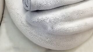 Blue-Haired Amateur Squirts on Big Dildo with Ice