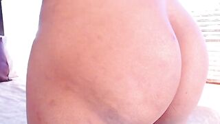 South African Webcam Babe Squirting Big Black Ass