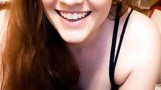 Amateur Redhead Sucks Dildo While Rubbing Clit on Webcam