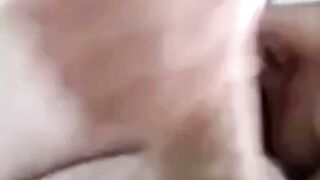 German Amateur Girl Juices Her Pumpkin With Tight Handjob
