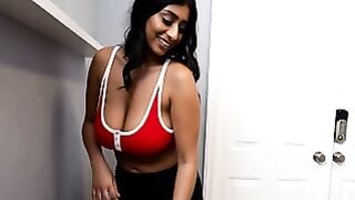 Violet Myers Deepthroats Client In Tight Red Top