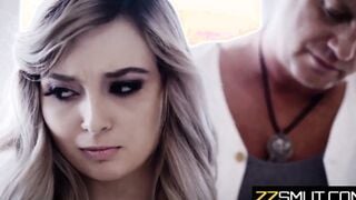 Uncle tricks Niece in naked modelling