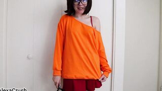 Velma GETS NAKED for Clues