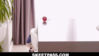 Slim 18 Yo Shows Off Her Titties & Cocksucking & Fucking Skillz