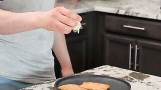 I Need Some Of Your Icing Stepson - S9:E5