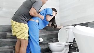 Hot Nurse Alyx Celeb Finishes Her Morning Shower & Her BF Kyle Mason Wants To Play 21