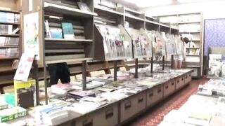 書店で出会った美痴女