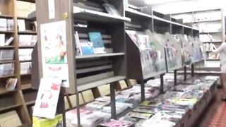 書店で出会った美痴女
