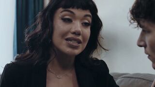 Widowed big tits stepmom desperately needs to produce an heir