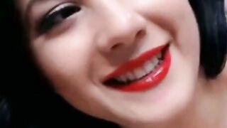 Super Squirter Brunette Masturbates on Webcam