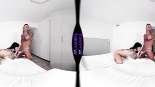 PURITYVR Silent intruder with Marisa Leone