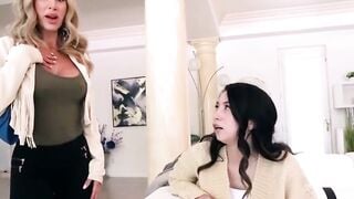 The mother decided to have a 3 way with a young lovers - Sarah Jessie 20