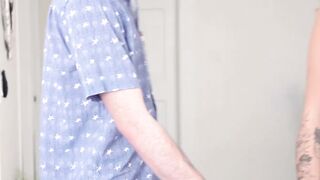 Annie King hangs MILf legs in the air and welcomes stepsons boner