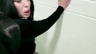 Deyla Moon Outdoor intimacy and street encounters