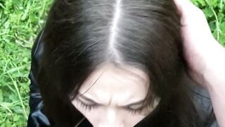 A Spoiled Russian Brat Gets Nailed by a Taxi Driver for Being Rude1 8