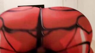 Curvy spider-pawg twerks on penis 11