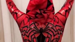 Curvy spider-pawg twerks on penis 11