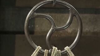 Blonde Rope Suspension Split Training