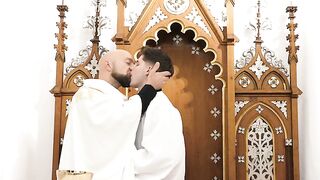 Pope allows perv priests fuck their sacristan
