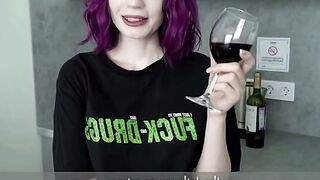 I seen a babe bitch into a MYDRIASIS T-shirt inside the elevator 12