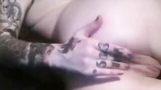 Tattooed Amateur Babe Plays with Her Sex Toy Hoe 2