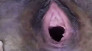 Black Girl Masturbates on Webcam
