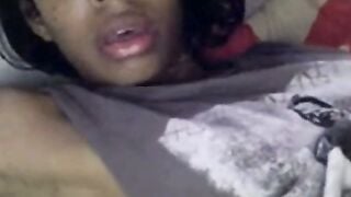 Black Girl Masturbates on Webcam